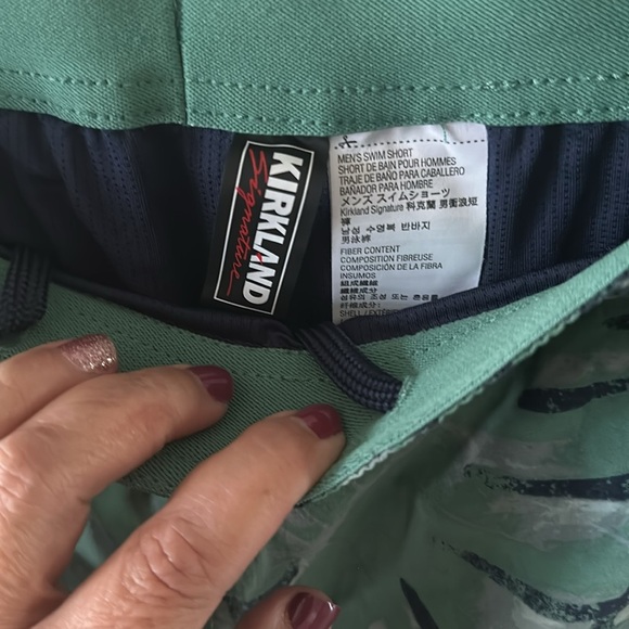 Kirkland Signature Sage and Navy Blue Swim Trunks sz Small - Picture 7 of 9